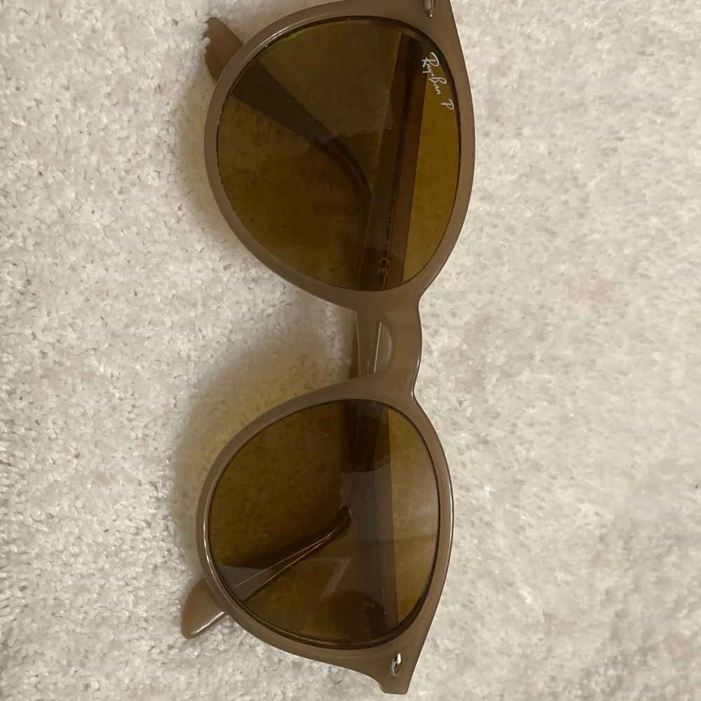 Ray-Ban RB  opal beige brown gradient dark  Sunglasses
